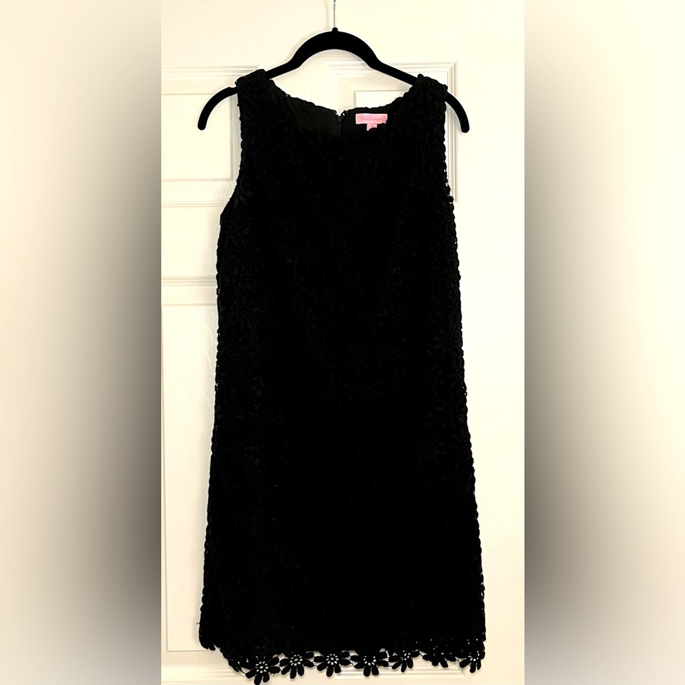 EUC Black Lace Lilly Pulitzer Shift Dress || Size 4